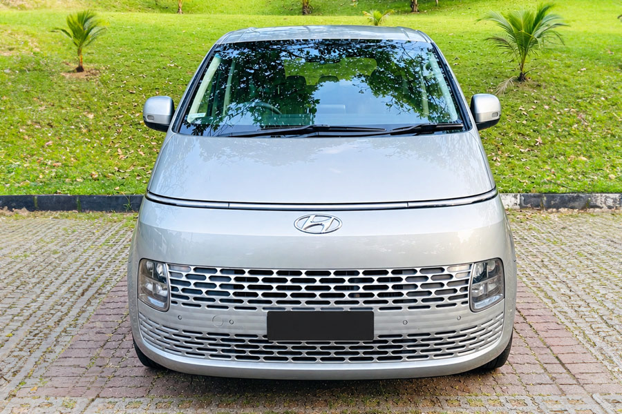 Hyundai Staria MPV