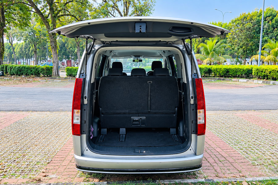 Hyundai Staria MPV